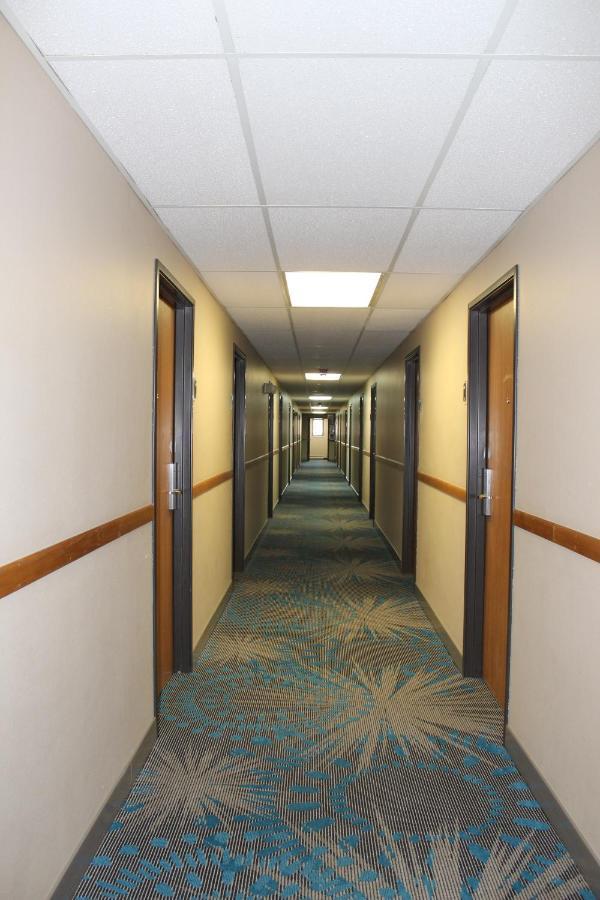 Hotel Reston &
