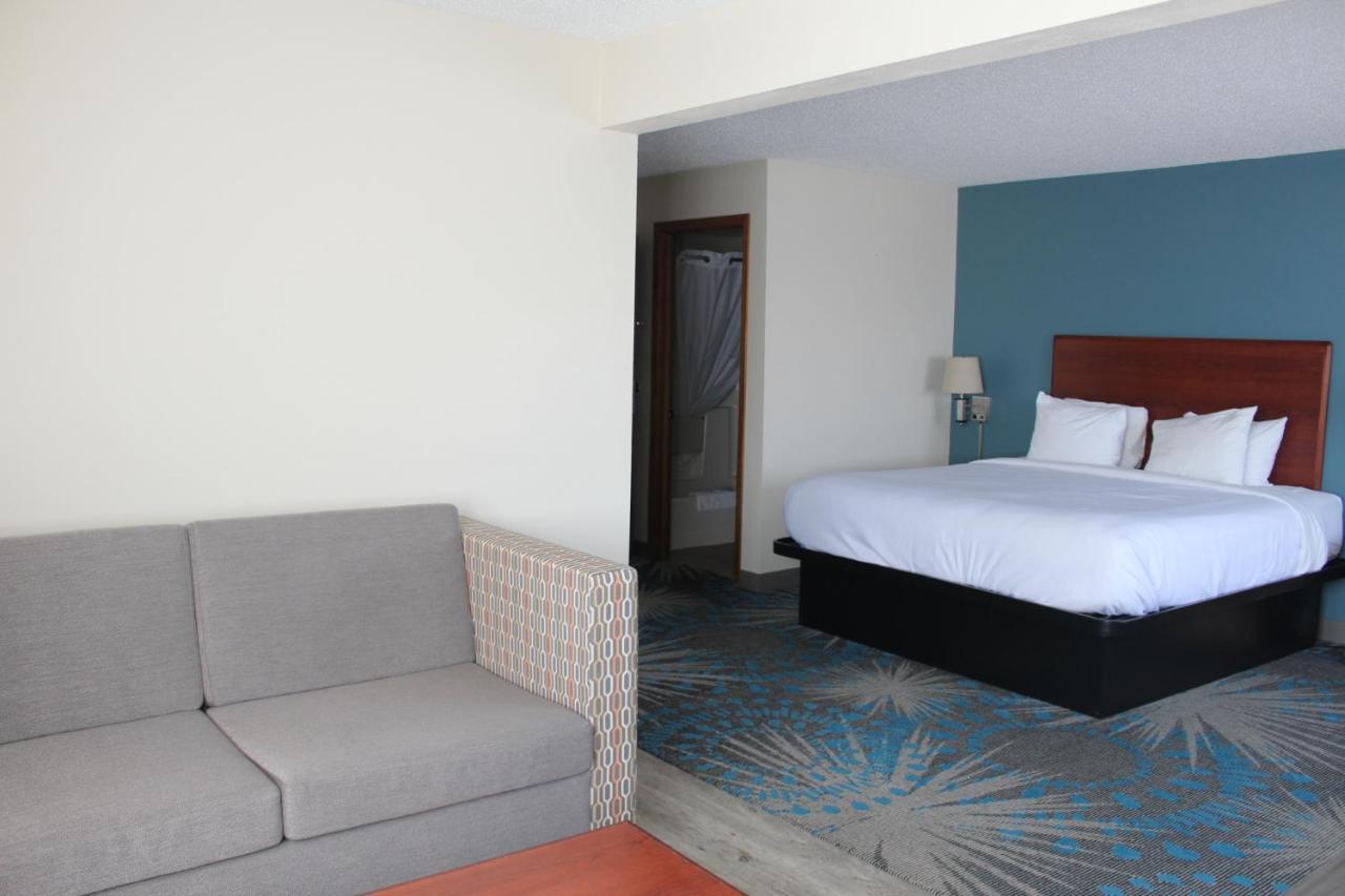 Reston & Hotel 2*