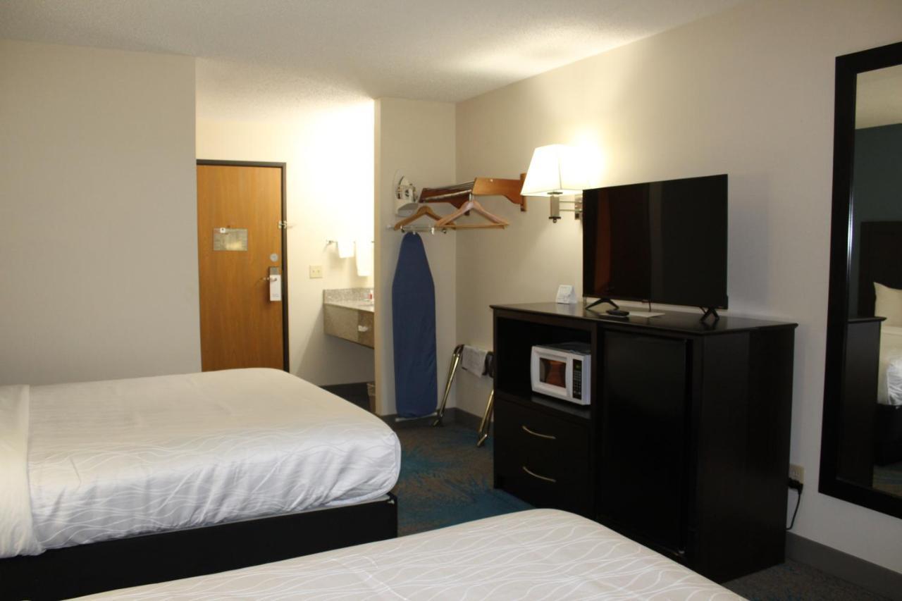 Reston & 2*