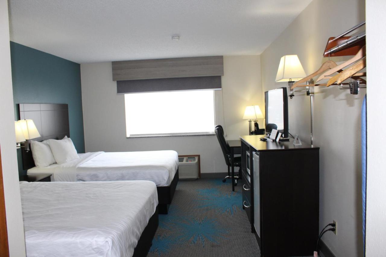 Hotel Reston & 2*